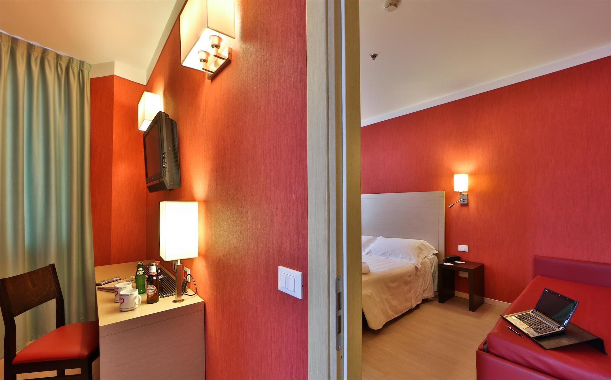 เบสต์ เวสเทิร์น ปอร์โต อันติโก Hotel เจนัว ภายนอก รูปภาพ