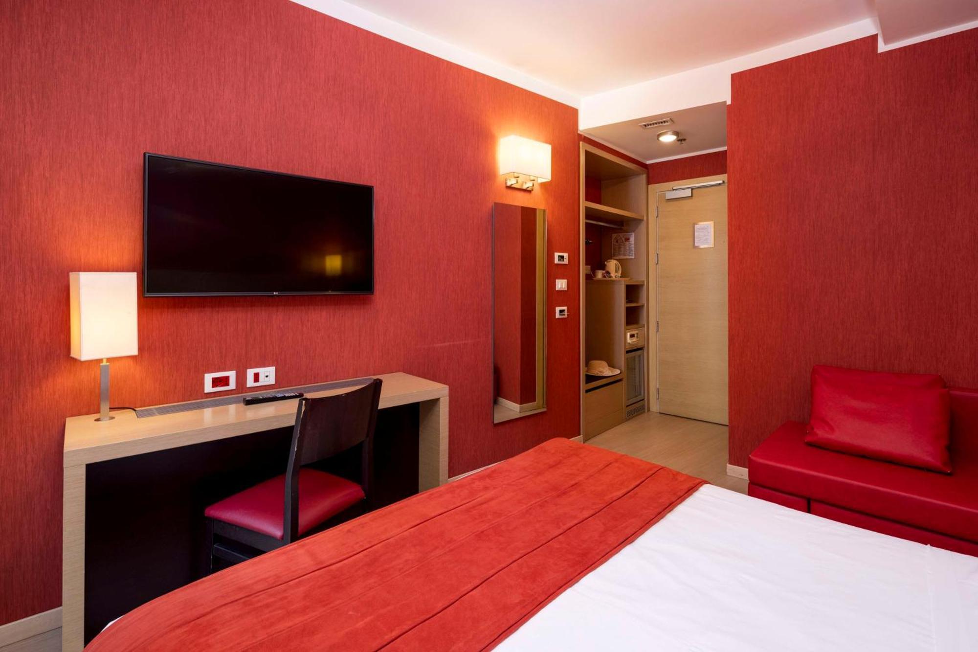 เบสต์ เวสเทิร์น ปอร์โต อันติโก Hotel เจนัว ภายนอก รูปภาพ